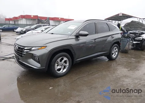 2022 Hyundai Tucson Sel z USA, uszkodzony, nr VIN 5NMJBCAE2NH132159